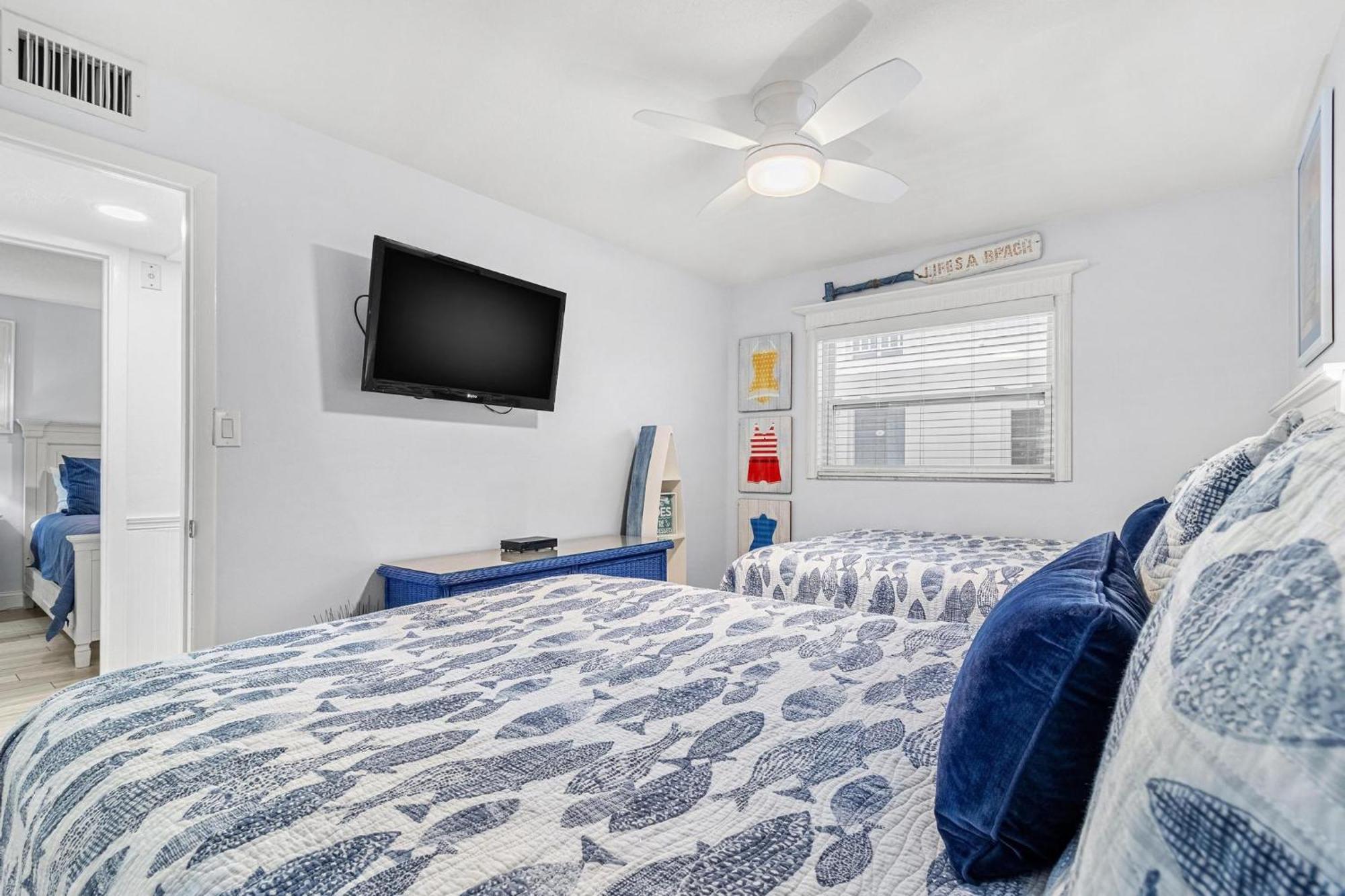 Beach Oasis - No Storm Damage & Guest Ready! Come Enjoy The Heated Pool & Relax At The Beach! Clearwater Beach Exterior foto